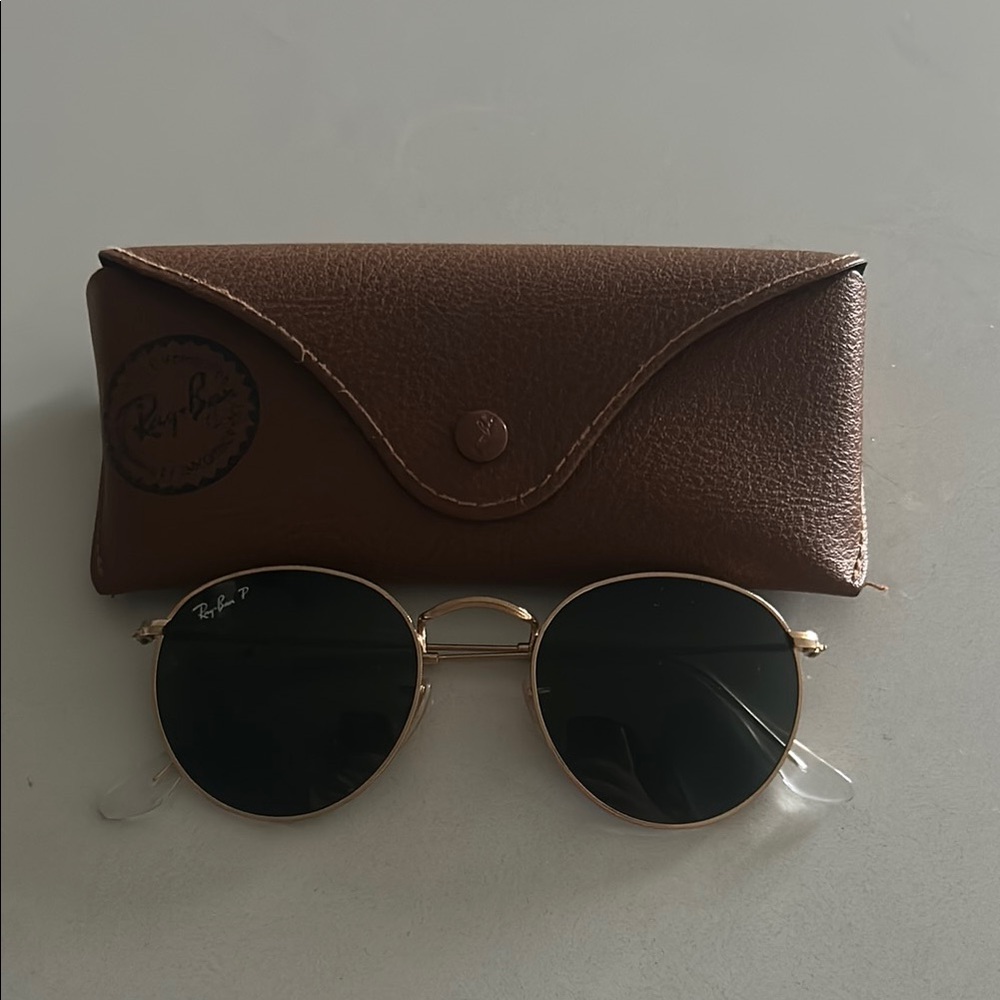 Ray-Ban Gold Frame Sunglasses with Brown Case